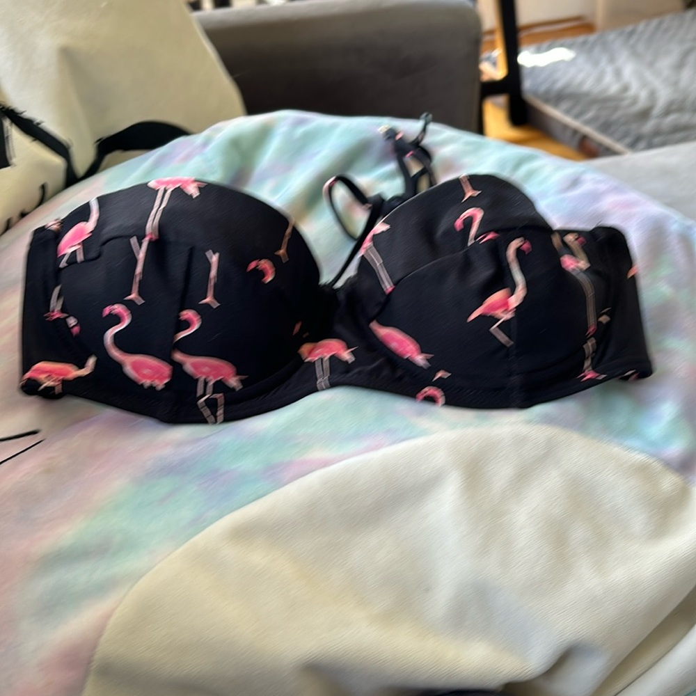 Kate Spade flamingo swim top size small!